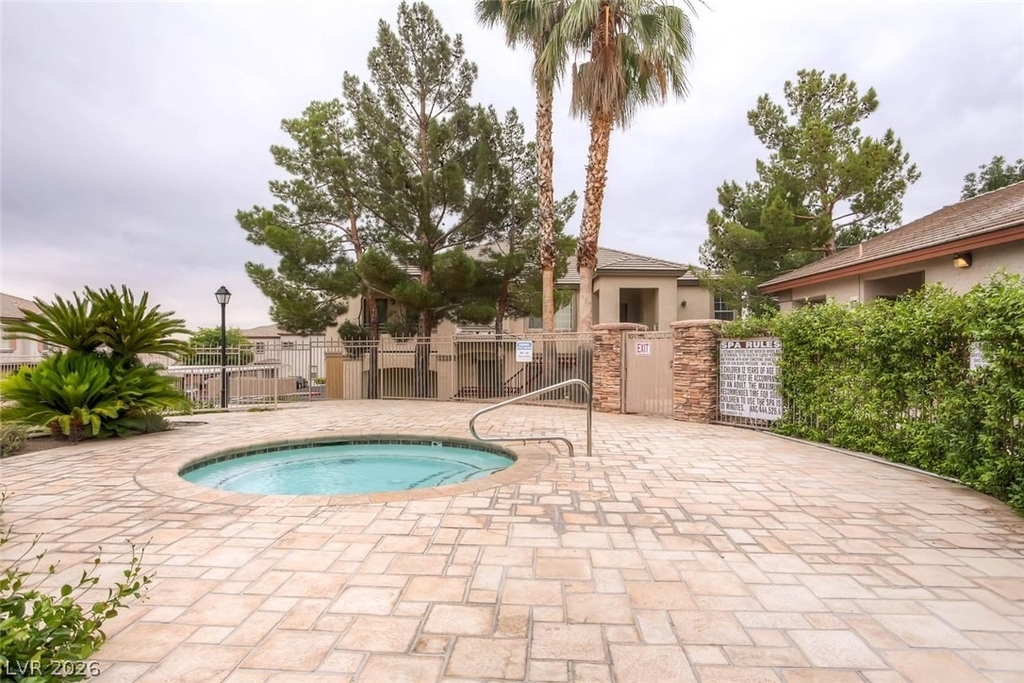 10233 King Henry Avenue - Photo 29