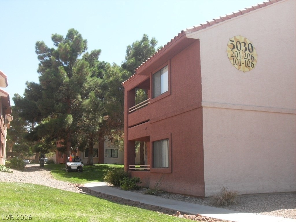 5030 Rainbow Boulevard - Photo 1