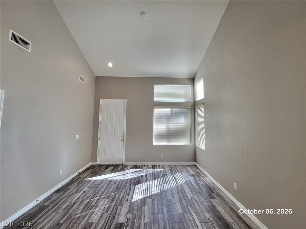 112 Sierra Breeze Avenue - Photo 1