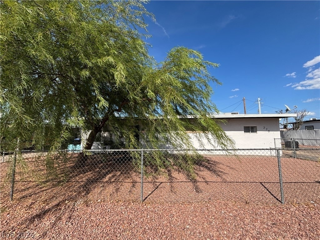 270 Tungsten Street - Photo 0