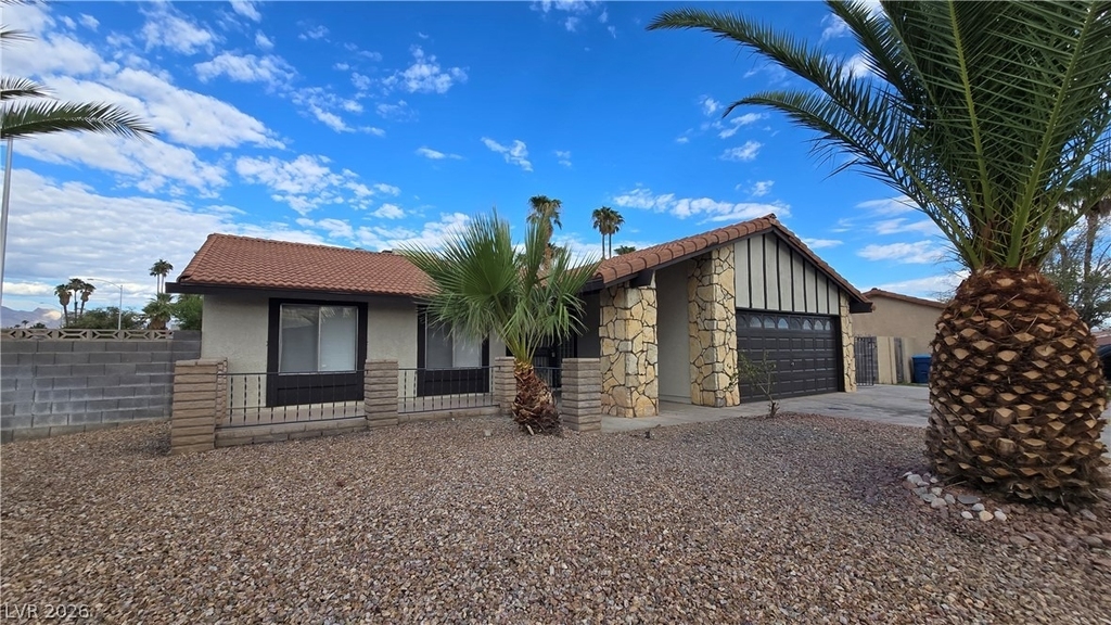 224 Lindy Drive - Photo 1