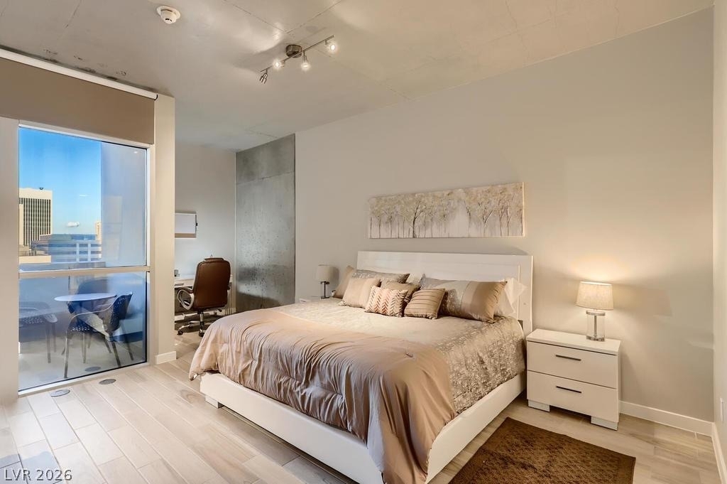 353 E Bonneville Avenue - Photo 7