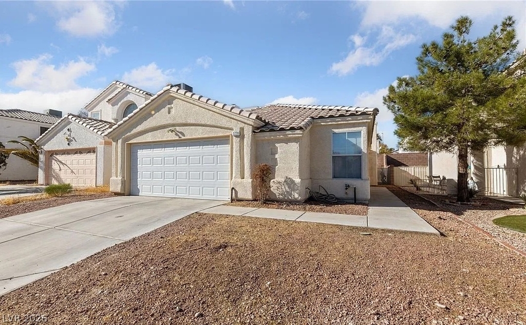 1729 Villa Vista Way - Photo 1
