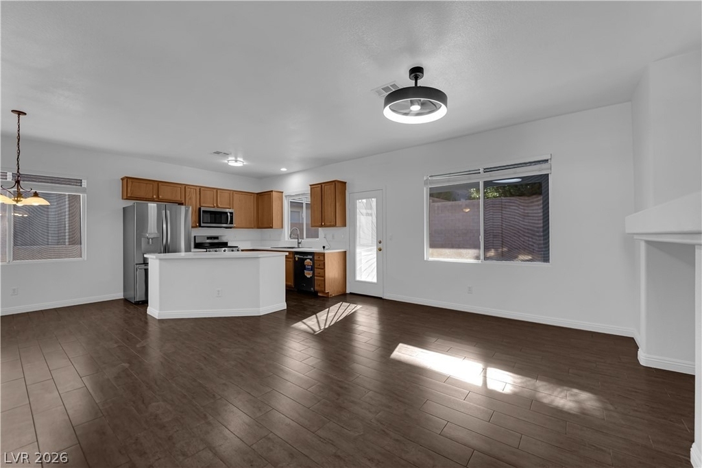 7063 Pacific Coast Street - Photo 5