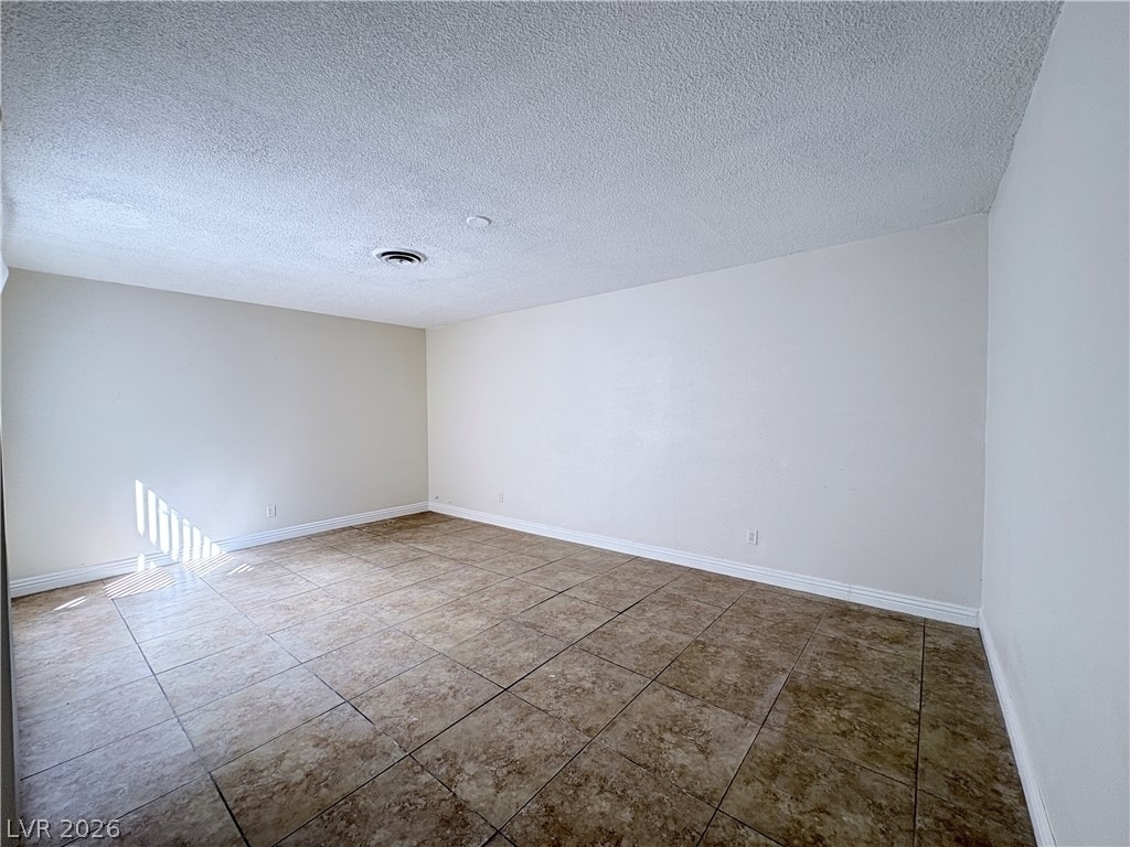 4217 Sawyer Avenue - Photo 12