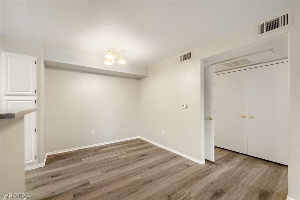 555 E Silverado Ranch Boulevard - Photo 14