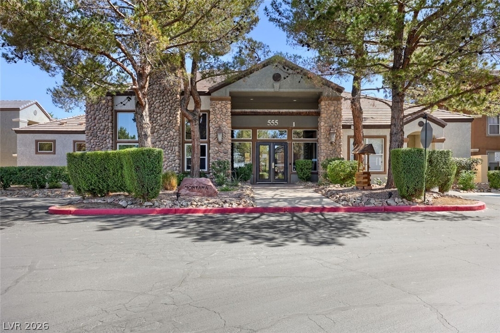 555 E Silverado Ranch Boulevard - Photo 26