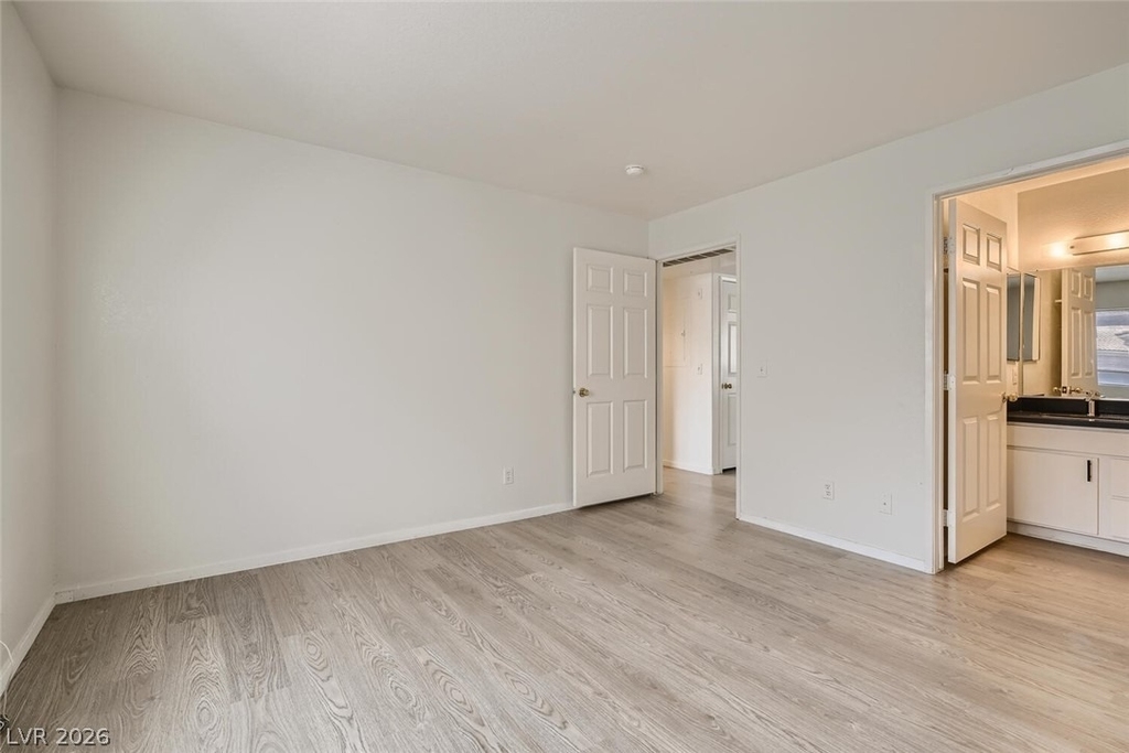2200 Benmore Street - Photo 9