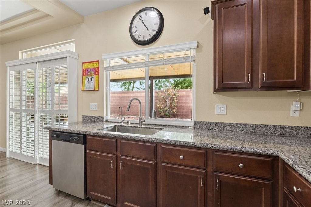 8194 Duncan Peak Court - Photo 7