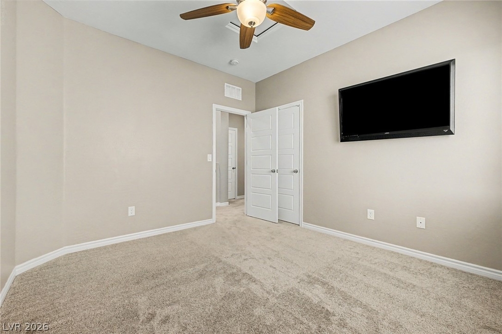 3935 Henny Avenue - Photo 32