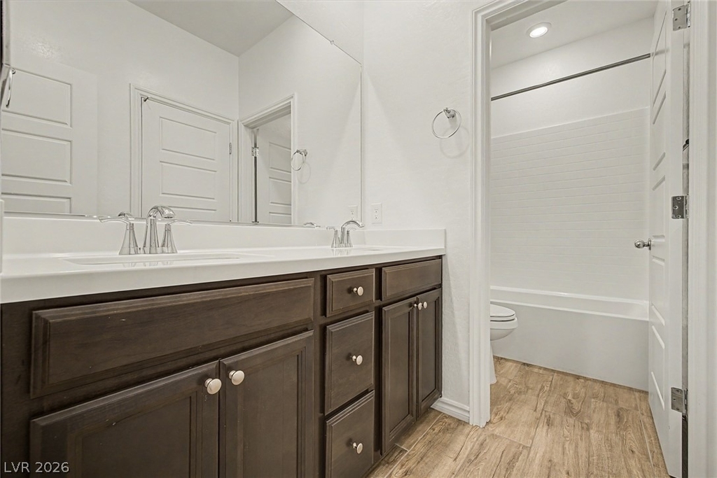 3935 Henny Avenue - Photo 36