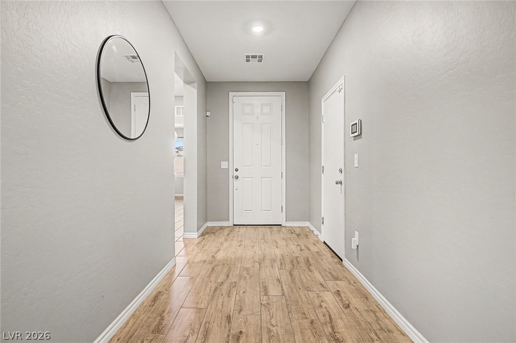 3935 Henny Avenue - Photo 3