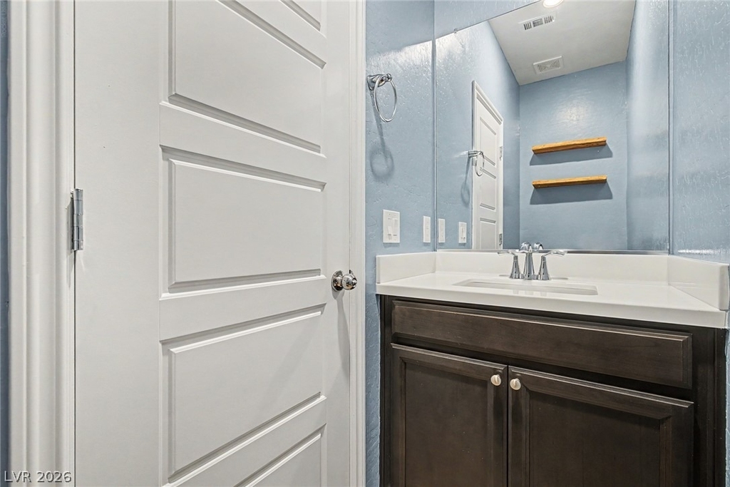 3935 Henny Avenue - Photo 18