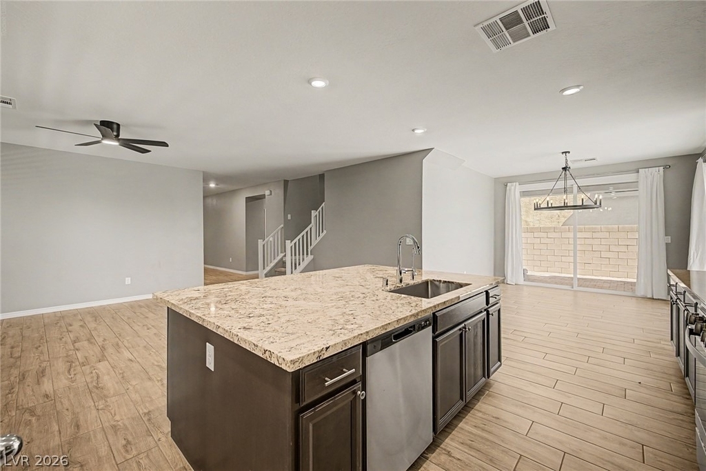 3935 Henny Avenue - Photo 15