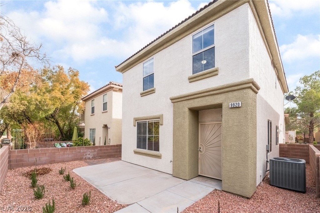 9920 Via Delores Avenue - Photo 0