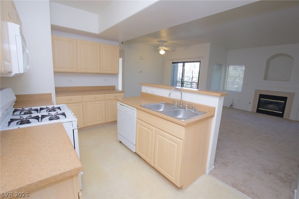 8250 N Grand Canyon Drive - Photo 10