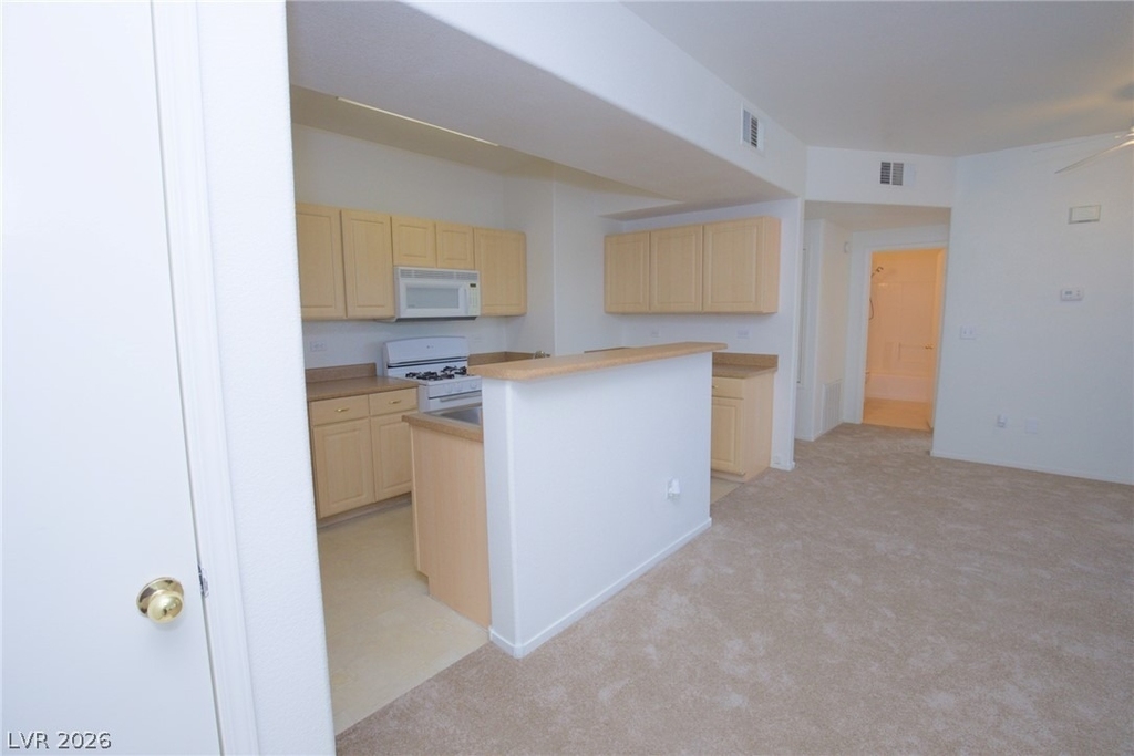 8250 N Grand Canyon Drive - Photo 5