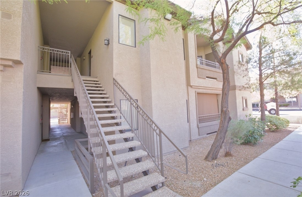 8250 N Grand Canyon Drive - Photo 2