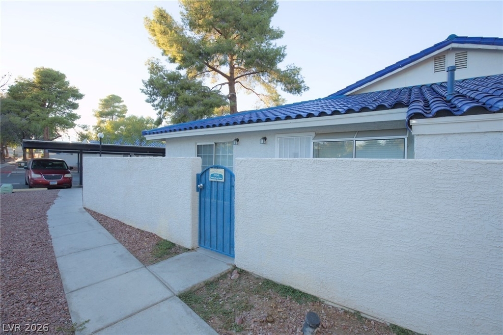 2112 Willowbury Drive - Photo 2