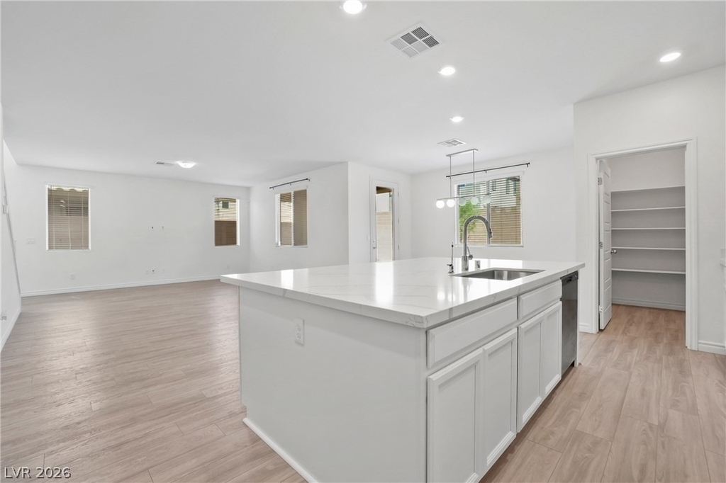 1118 Junipine Avenue - Photo 2