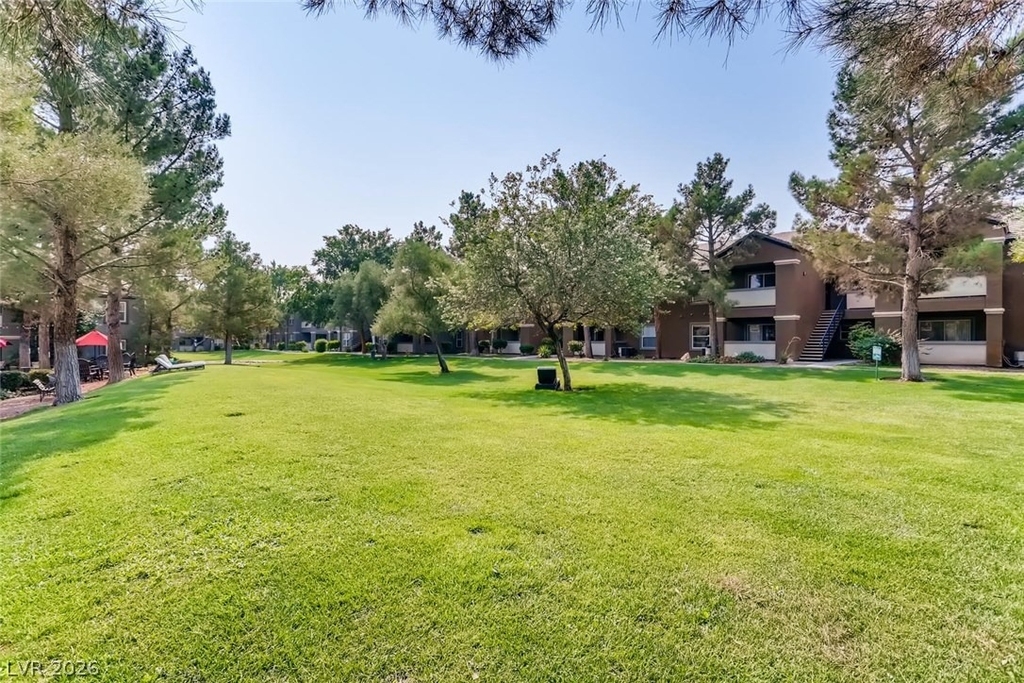 555 E Silverado Ranch Boulevard - Photo 25