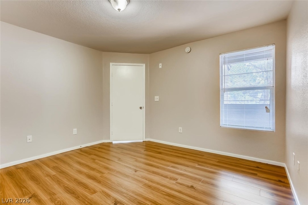 555 E Silverado Ranch Boulevard - Photo 16