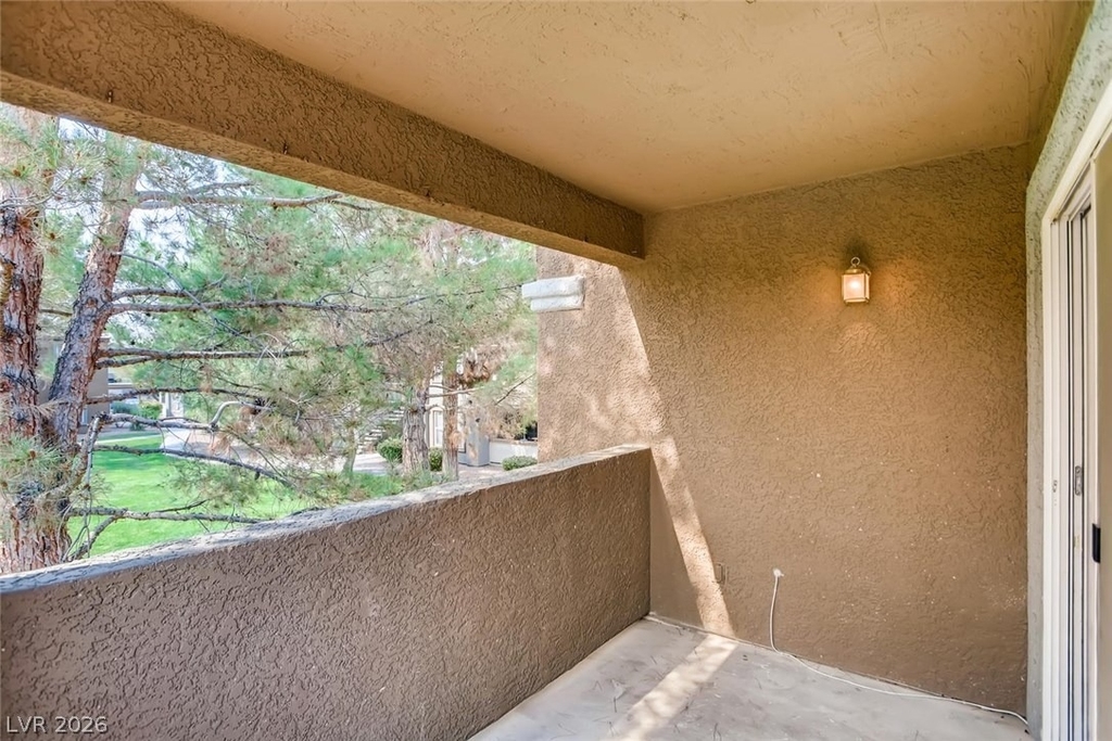 555 E Silverado Ranch Boulevard - Photo 24