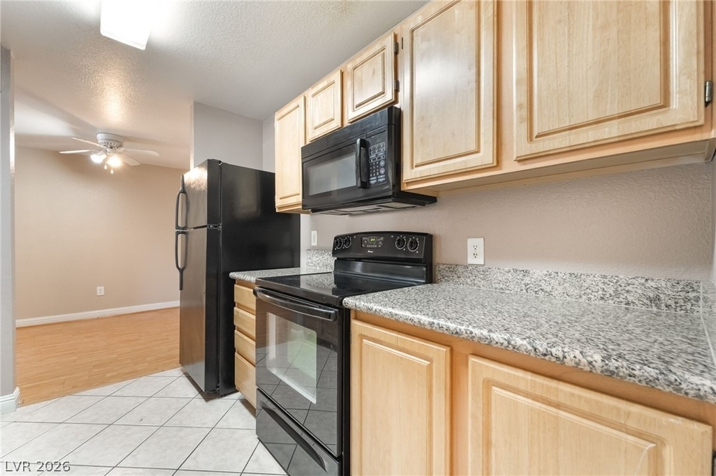 5055 W Hacienda Avenue - Photo 16