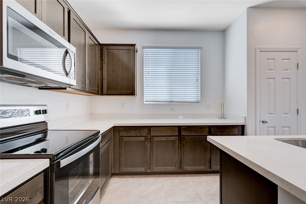 6515 Taffrail Avenue - Photo 4