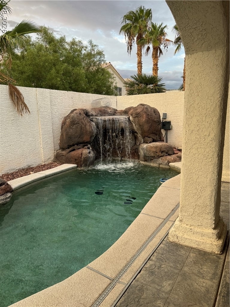 7842 W Gilmore Avenue - Photo 3
