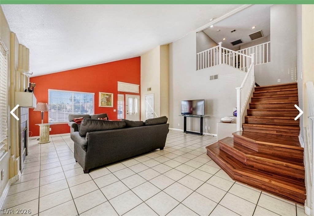 7842 W Gilmore Avenue - Photo 10