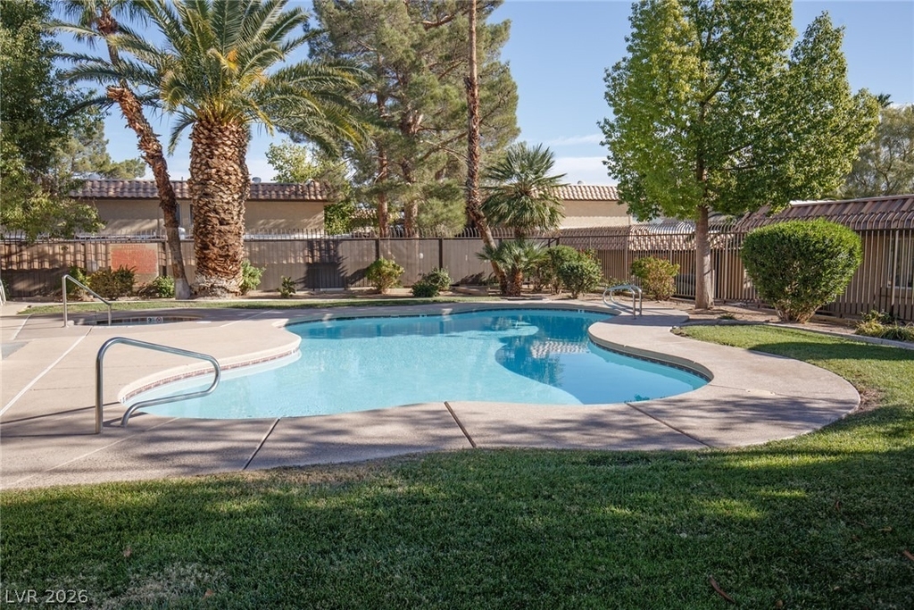 619 Pepper Tree Circle - Photo 19