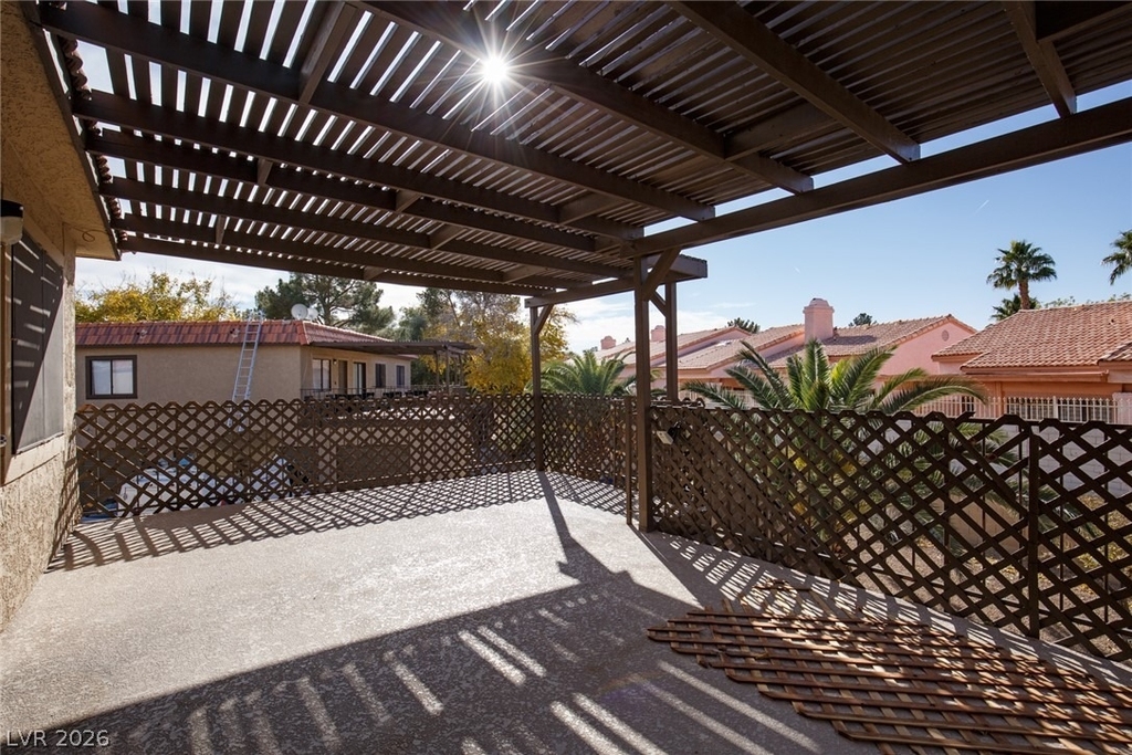 619 Pepper Tree Circle - Photo 2