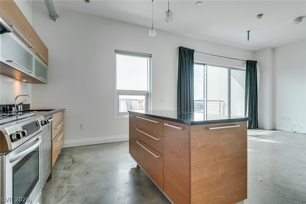 200 Hoover Avenue - Photo 13