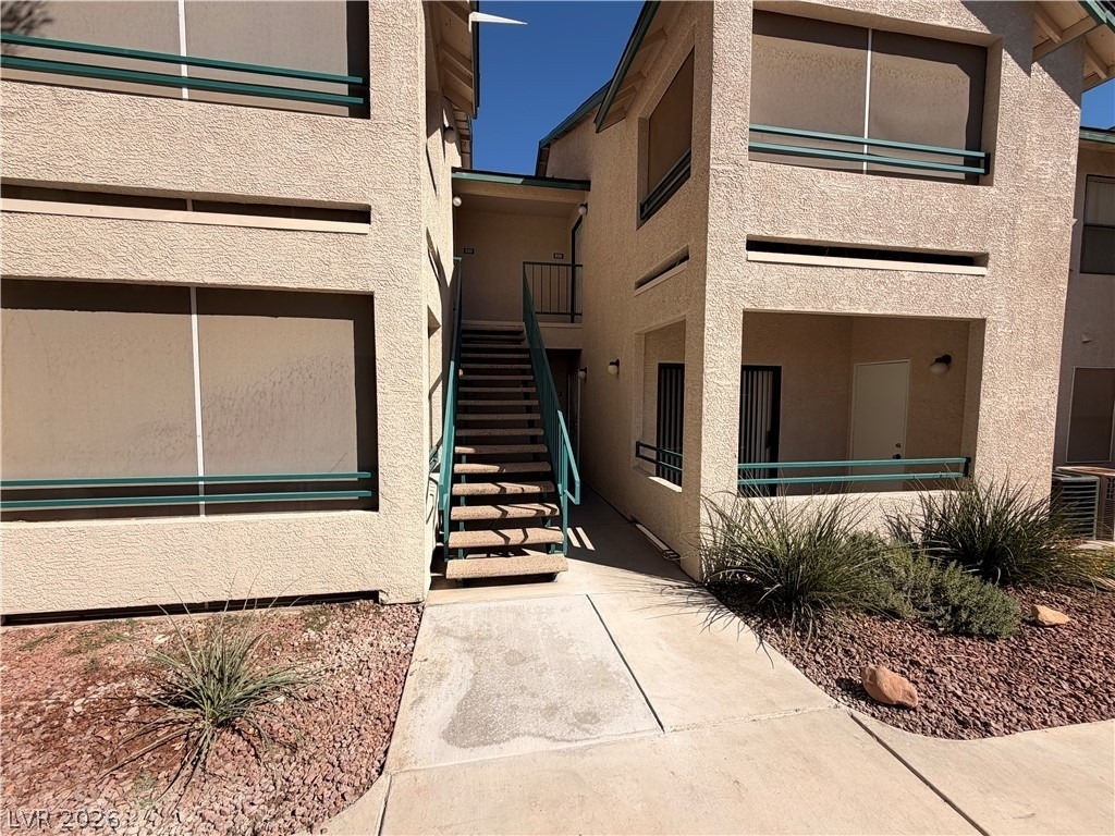 5211 Lindell Road - Photo 1