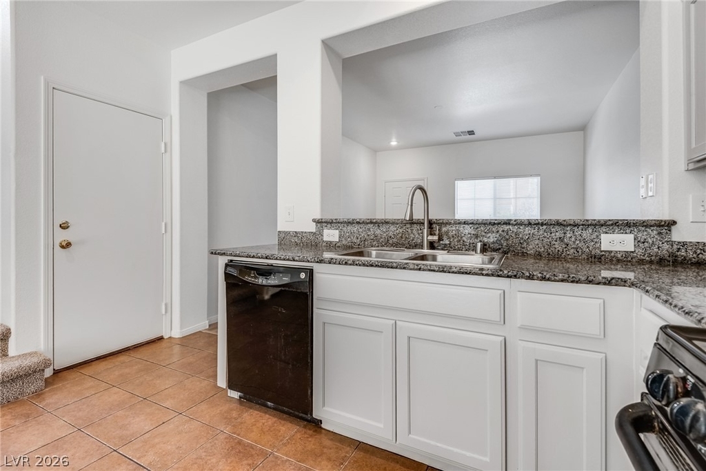 913 Blushing Rose Place - Photo 10
