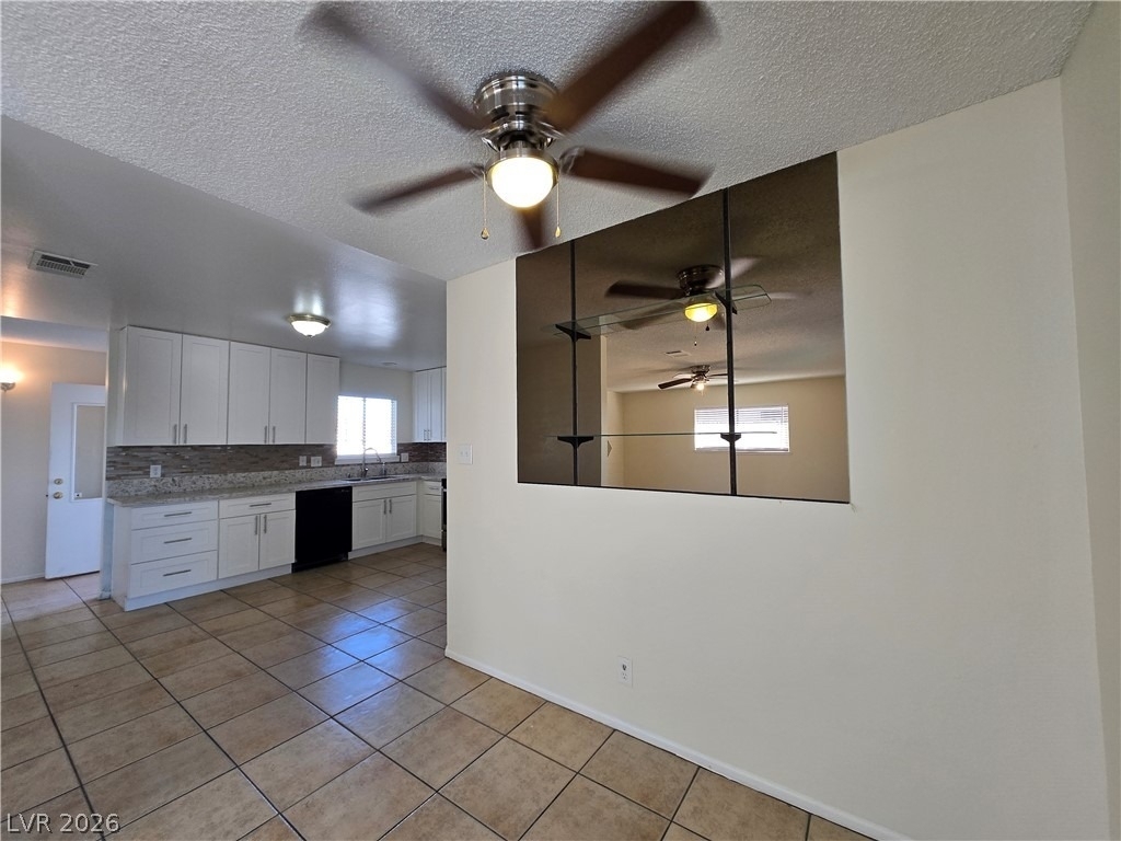 229 Breeze Street - Photo 13