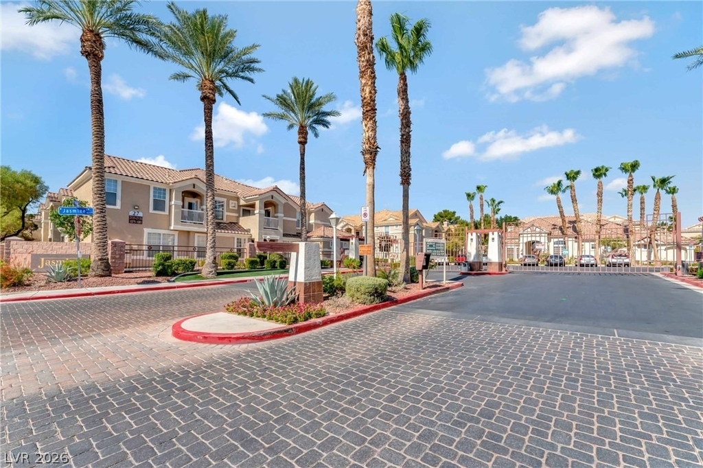 5855 Valley Drive - Photo 28