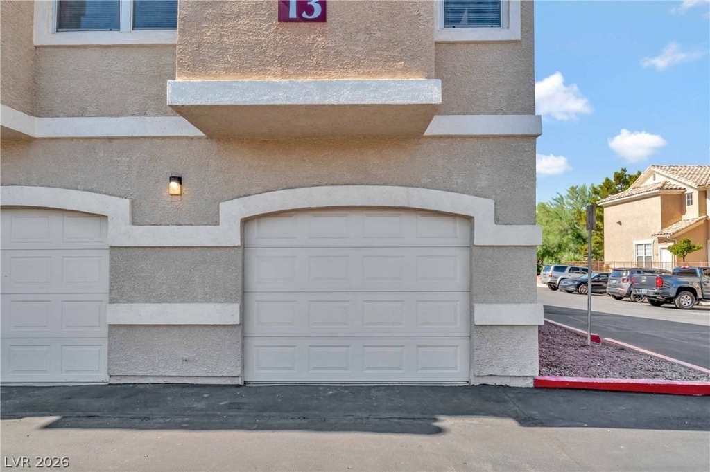 5855 Valley Drive - Photo 2