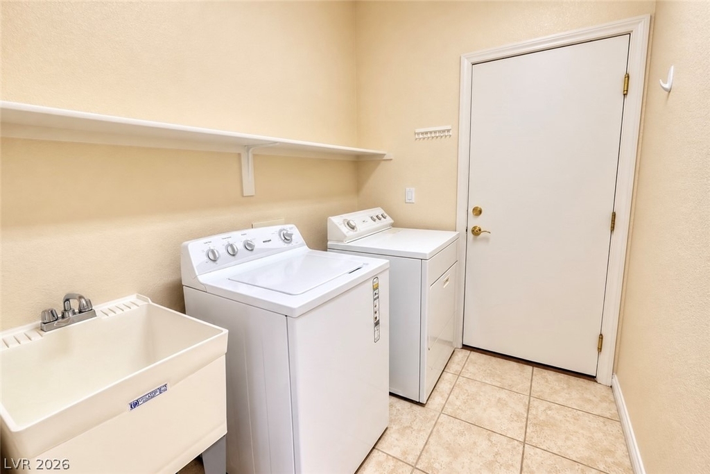 10842 Montasola Street - Photo 10