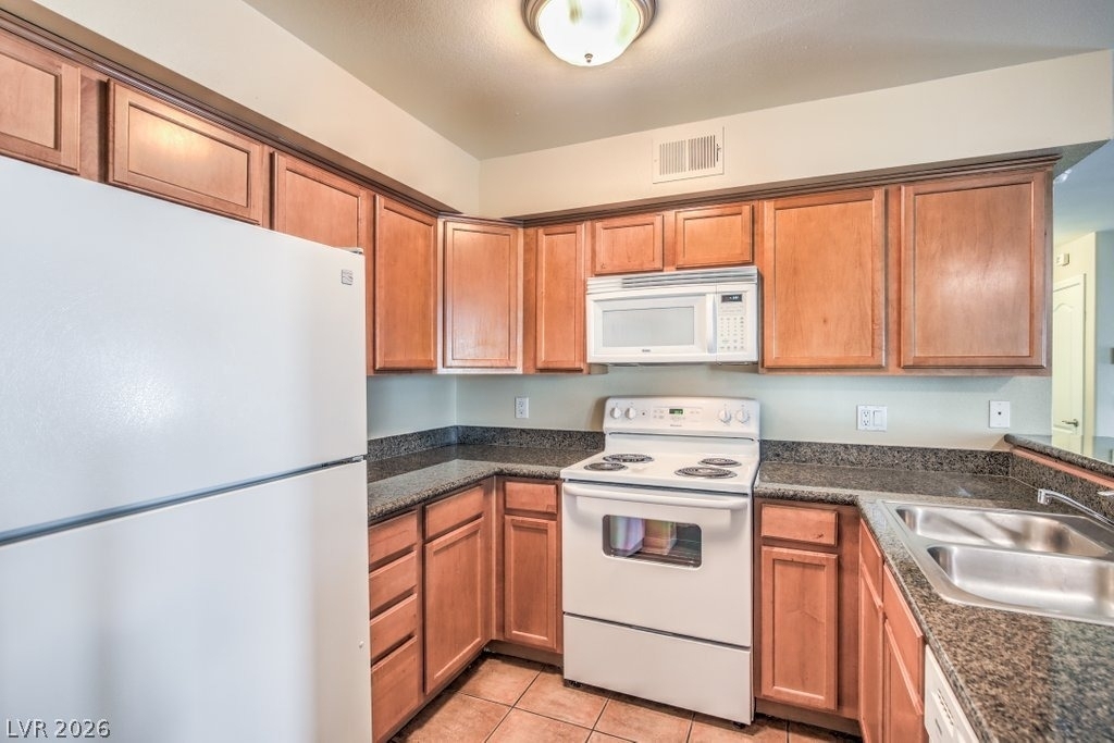 3145 E Flamingo Road - Photo 2