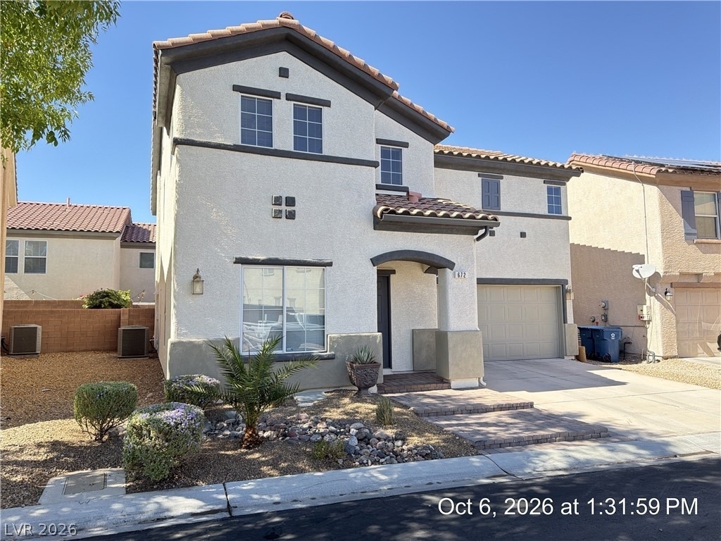 672 Wessex Drive - Photo 0