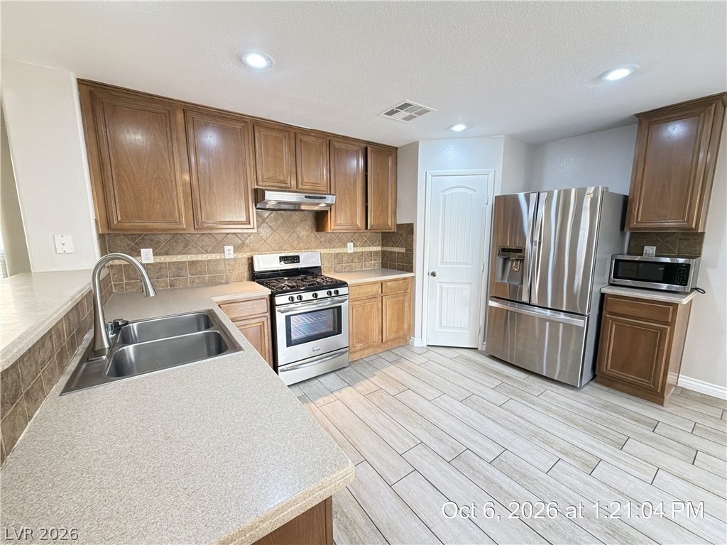 672 Wessex Drive - Photo 15