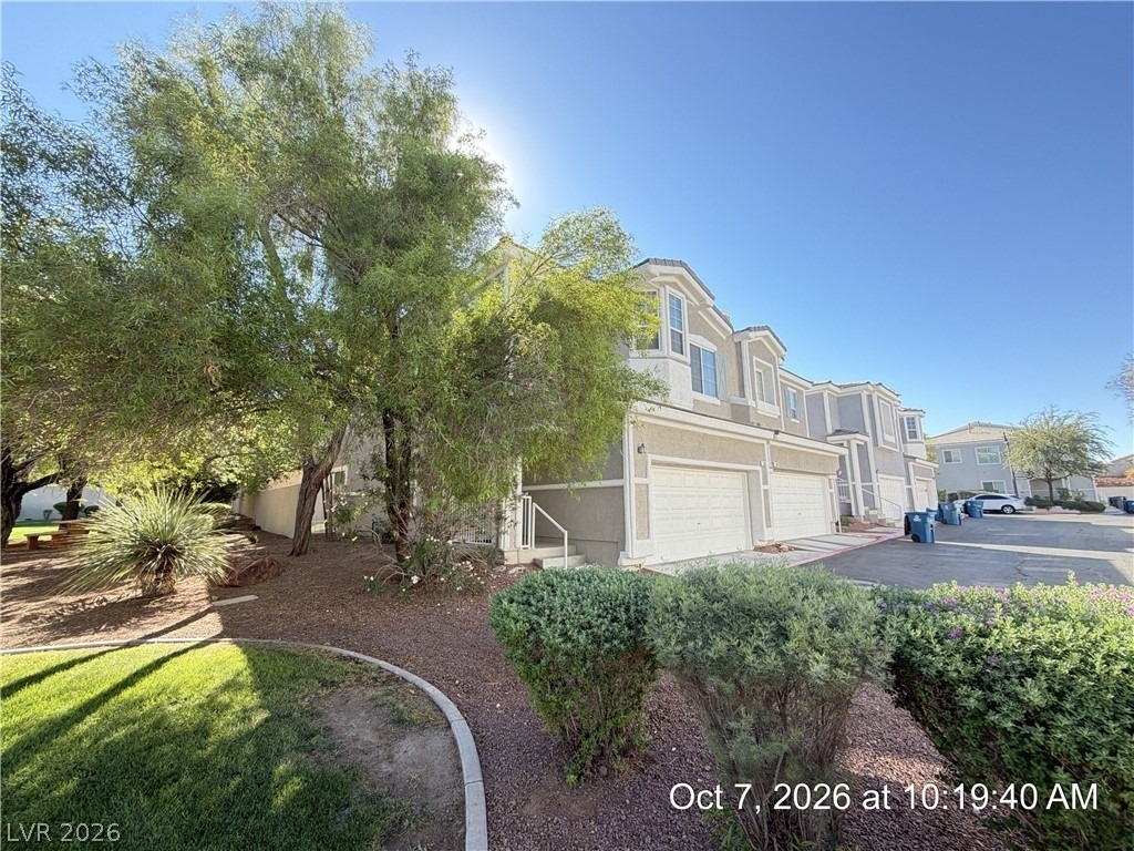 246 Queens Court - Photo 48