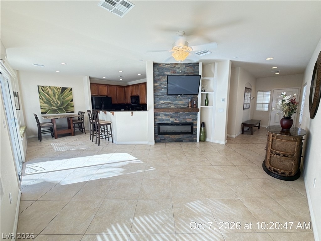 246 Queens Court - Photo 4