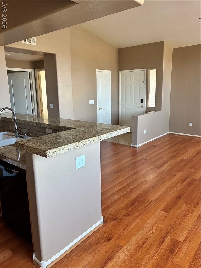 9901 Trailwood Drive - Photo 2