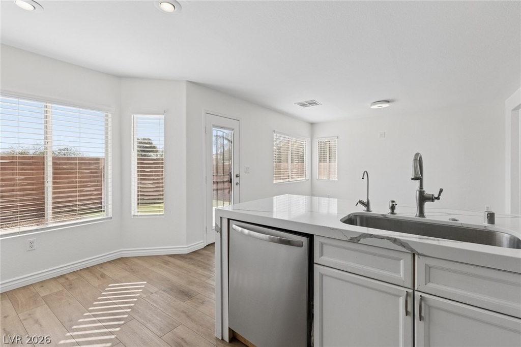 548 Aspen Leaf Street - Photo 19