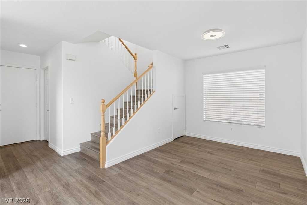 548 Aspen Leaf Street - Photo 9