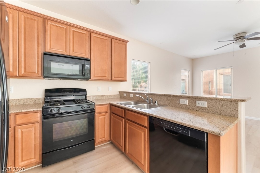 8941 Glass Gallery Court - Photo 5