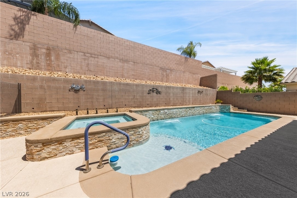10100 Cambridge Brook Avenue - Photo 2